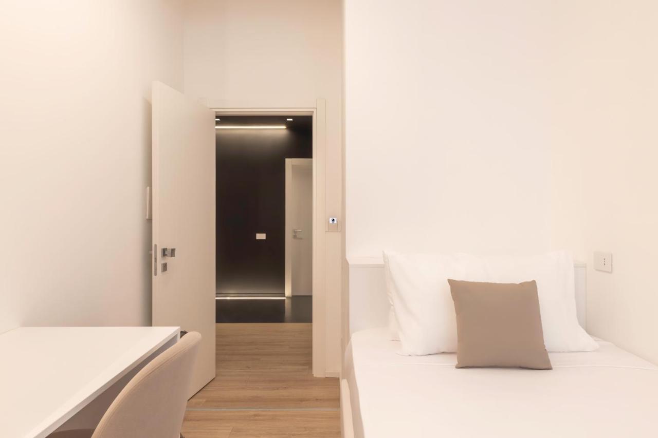 Metropolitan Rooms Cagliari Esterno foto